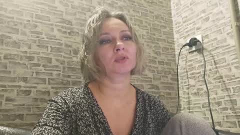 Snapshot of edithmanning chatting on January 2025 06:15:02 AM edithmanning online show from January 2025 06:15:02 AM