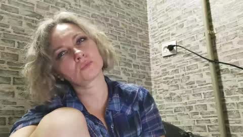 Snapshot of edithmanning chatting on January 2025 02:47:01 PM edithmanning online show from January 2025 02:47:01 PM