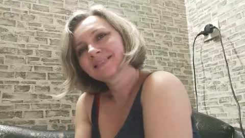 Snapshot of edithmanning chatting on February 2025 02:00:02 PM edithmanning online show from February 2025 02:00:02 PM