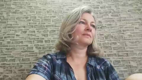 Snapshot of edithmanning chatting on September 2025 05:18:01 AM edithmanning online show from September 2025 05:18:01 AM