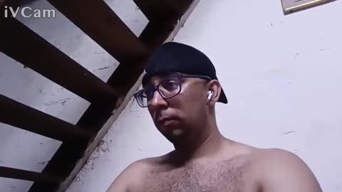edrik_92 online show from May 2026 05:04:01 AM