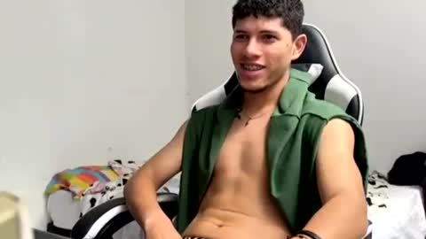 edward_2709 online show from July 2026 05:44:01 PM