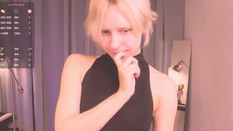 Snapshot of edward_holy chatting on December 2024 06:35:01 AM Edward online show from December 2024 06:35:01 AM