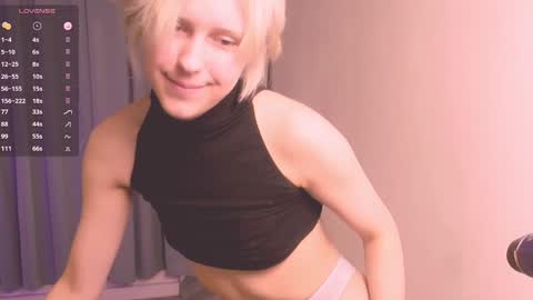 Snapshot of edward_holy chatting on December 2024 09:40:02 AM Edward online show from December 2024 09:40:02 AM