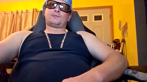 edwardaims_2please online show from November 2025 02:56:02 AM