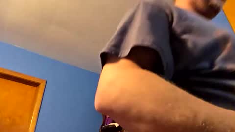 edwardaims_2please online show from November 2025 05:42:01 PM