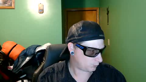 edwardaims_2please online show from June 2026 02:58:01 AM