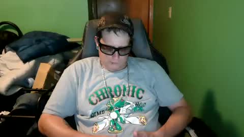 edwardaims_2please online show from July 2026 02:51:02 AM