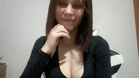 Snapshot of edwardnairn chatting on February 2026 02:56:02 PM Viktoria online show from February 2026 02:56:02 PM