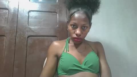 edwige770943 online show from May 2026 03:37:02 AM