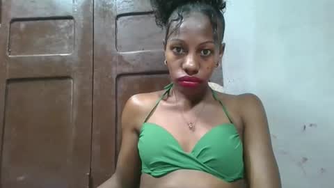 edwige770943 online show from May 2026 07:27:01 AM