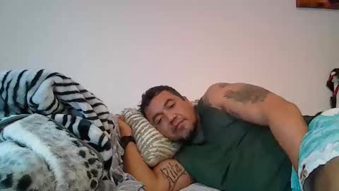 Snapshot of edwill13 chatting on January 2026 12:21:01 PM EdM online show from January 2026 12:21:01 PM