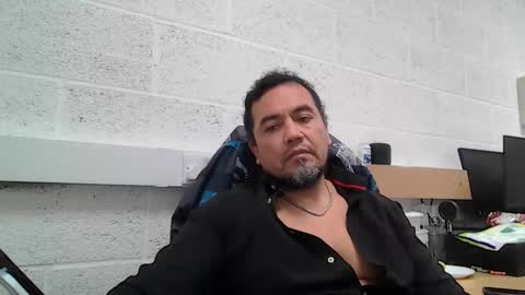 Snapshot of edwill13 chatting on February 2026 10:20:02 AM EdM online show from February 2026 10:20:02 AM