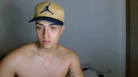 Snapshot of edwisalvatore chatting on January 2025 03:04:02 AM edwisalvatore online show from January 2025 03:04:02 AM