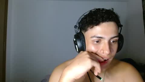 Snapshot of edwisalvatore chatting on January 2025 07:35:02 AM edwisalvatore online show from January 2025 07:35:02 AM