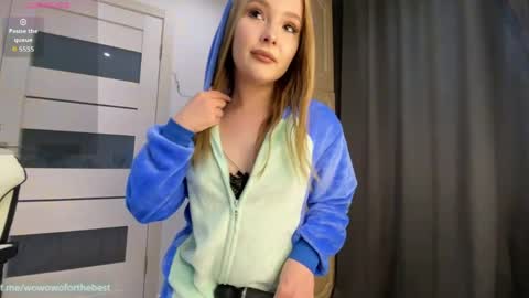 Lili online show from June 2026 07:00:01 AM
