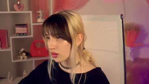 EVA NON NUDE online show from July 2026 05:37:02 PM