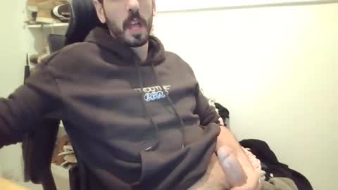 Snapshot of efdan chatting on February 2025 03:50:01 PM Dan online show from February 2025 03:50:01 PM