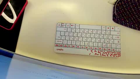 Effie Mur online show from February 2026 09:03:02 PM