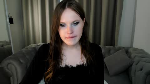 Effie Mur online show from May 2026 08:58:02 PM