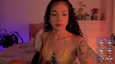 Snapshot of effy_cb chatting on January 2025 10:26:02 AM effy online show from January 2025 10:26:02 AM