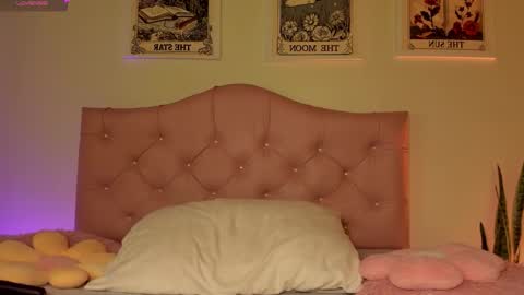 Snapshot of effy_cb chatting on October 2025 03:03:02 AM effy online show from October 2025 03:03:02 AM