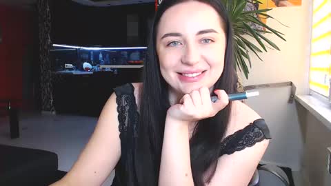 Effy online show from January 2025 11:45:02 AM
