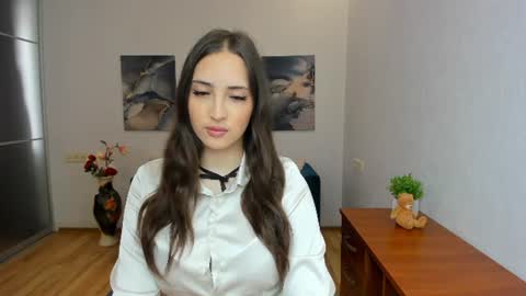 Snapshot of effy_royse chatting on June 2026 05:10:01 AM Effy Royse online show from June 2026 05:10:01 AM