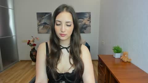 Snapshot of effy_royse chatting on June 2026 05:24:01 AM Effy Royse online show from June 2026 05:24:01 AM