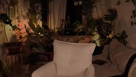 Effy online show from March 2026 01:42:01 AM