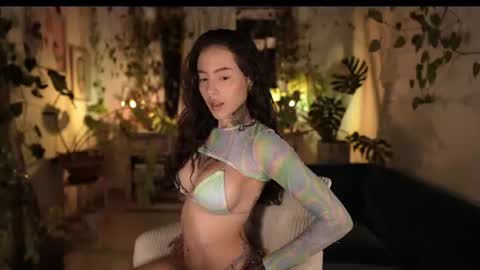 Effy online show from June 2026 01:47:02 AM