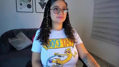 efy_lopez online show from January 2026 12:30:01 PM