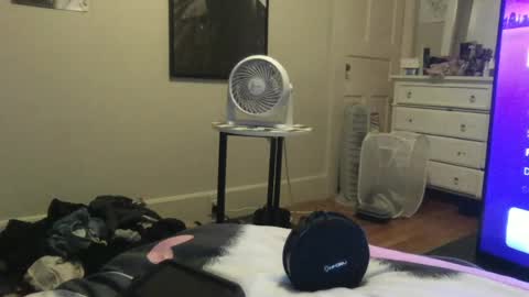 eggnog_and_booty online show from June 2026 01:03:01 AM