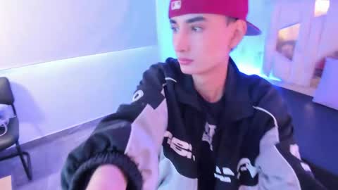 eidan_tay online show from May 2026 12:34:02 PM