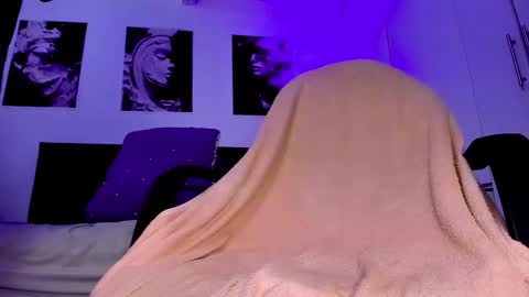 Snapshot of eiden_allenx1 chatting on November 2025 04:10:02 PM eiden_allenx1 online show from November 2025 04:10:02 PM