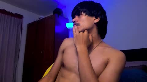 Snapshot of eiden_allenx1 chatting on February 2026 05:11:01 AM eiden_allenx1 online show from February 2026 05:11:01 AM