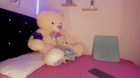 eileenclark online show from July 2026 02:48:02 PM