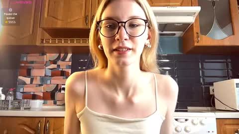 eileencrowday online show from May 2026 03:02:01 AM