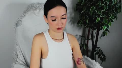 Snapshot of eileenmoores chatting on October 2025 01:00:01 PM eileenmoores online show from October 2025 01:00:01 PM