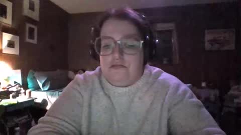 Snapshot of eilidh90 chatting on November 2025 02:22:02 AM eilidh 3 online show from November 2025 02:22:02 AM