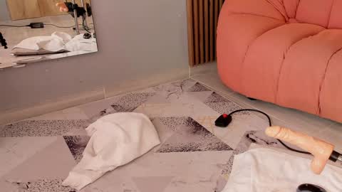 Snapshot of eilin_clio chatting on December 2024 04:17:01 PM Eilin online show from December 2024 04:17:01 PM