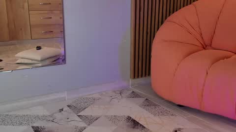 Snapshot of eilin_clio chatting on January 2025 12:24:01 PM Eilin online show from January 2025 12:24:01 PM