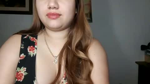 EIMY   MODEL INDEPENDENT online show from December 2024 05:52:02 AM