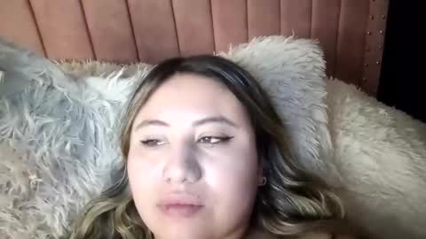 EIMY   MODEL INDEPENDENT online show from September 2025 07:43:02 AM