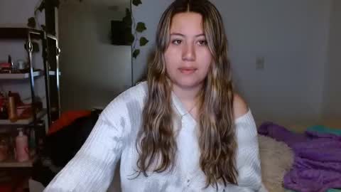 EIMY   MODEL INDEPENDENT online show from September 2025 04:50:01 AM