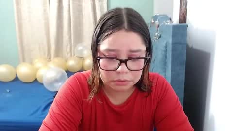 eimy_saenzz online show from May 2026 12:52:01 AM