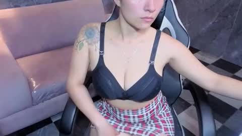 Snapshot of eimy_smith_b chatting on February 2026 07:56:01 PM eimy_smith_b online show from February 2026 07:56:01 PM