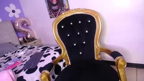 Eimyflorian online show from February 2025 05:42:01 PM