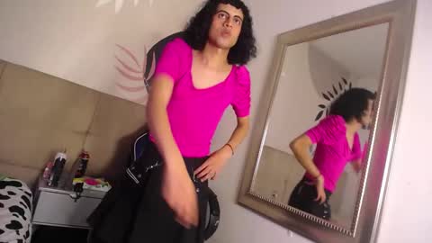 Eimyflorian online show from March 2025 05:39:02 PM