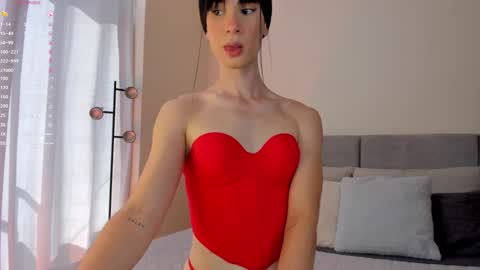 Einyel  online show from January 2025 07:53:01 PM